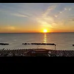 Apartment Fronte Mare